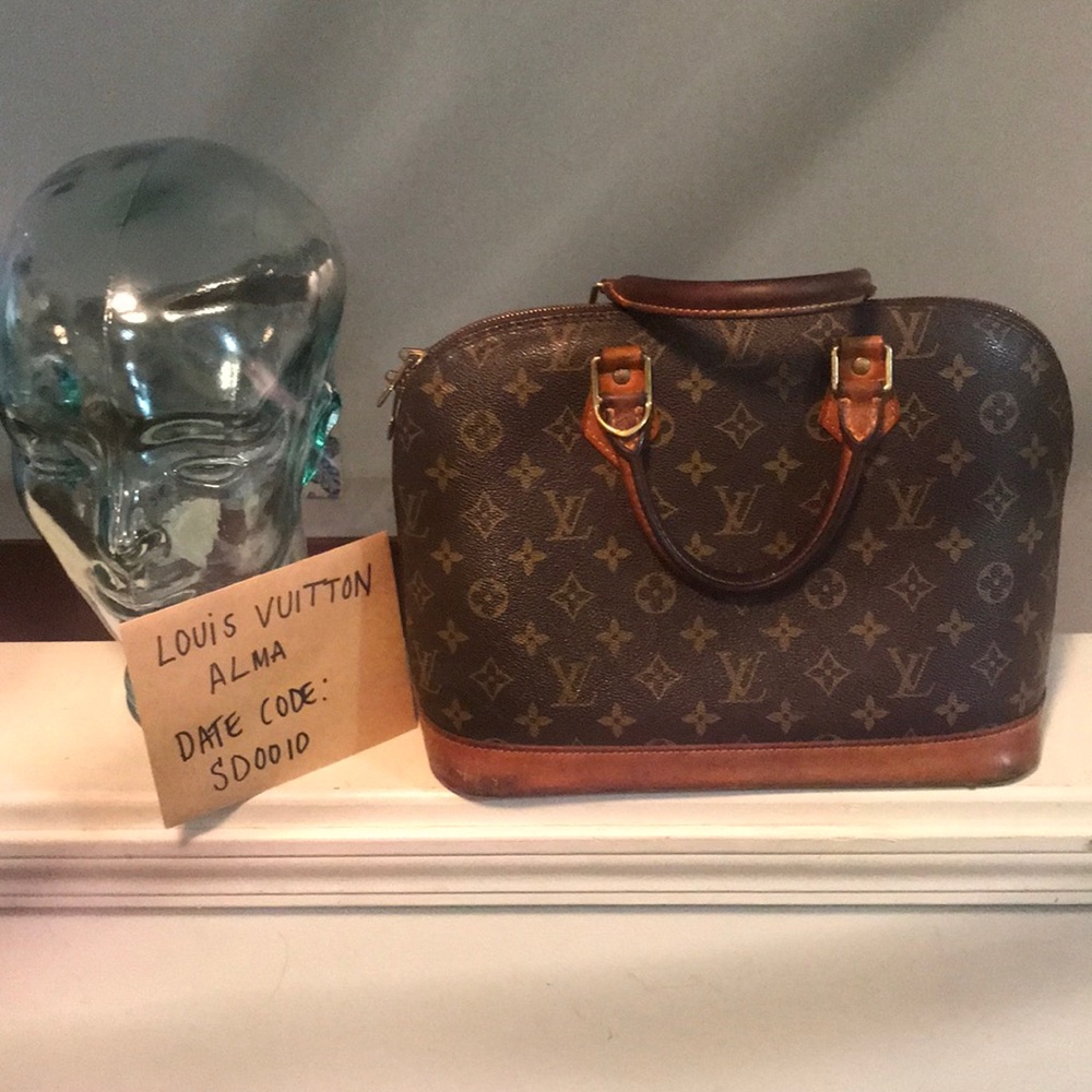 Louis Vuitton Alma Handbag 👜